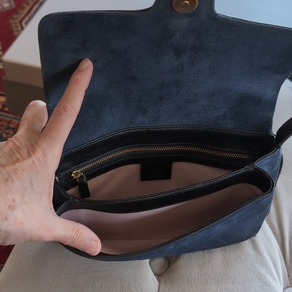 Gucci suede crossbody bag - Picture 8 of 11